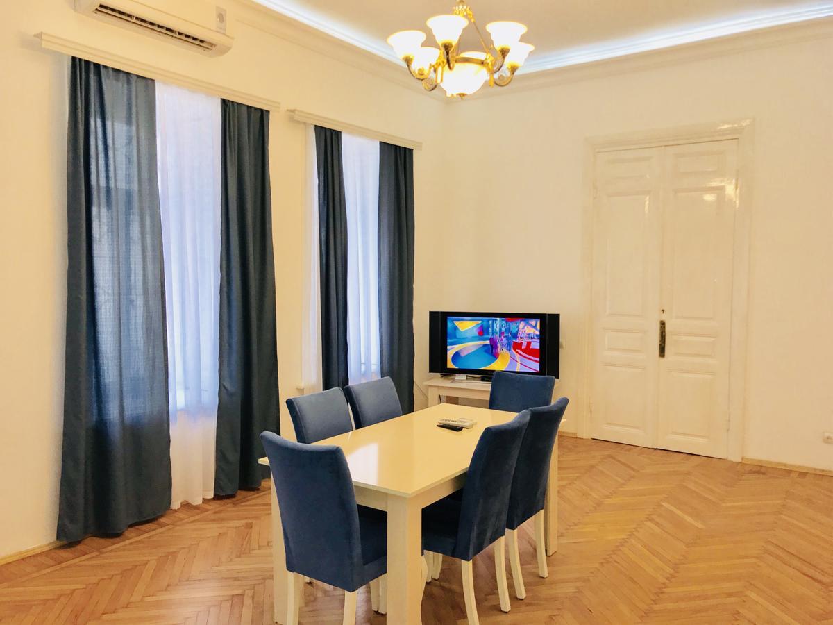 Check-In Apartment Near Fountain Square Vidadi Str Baku Quarto foto