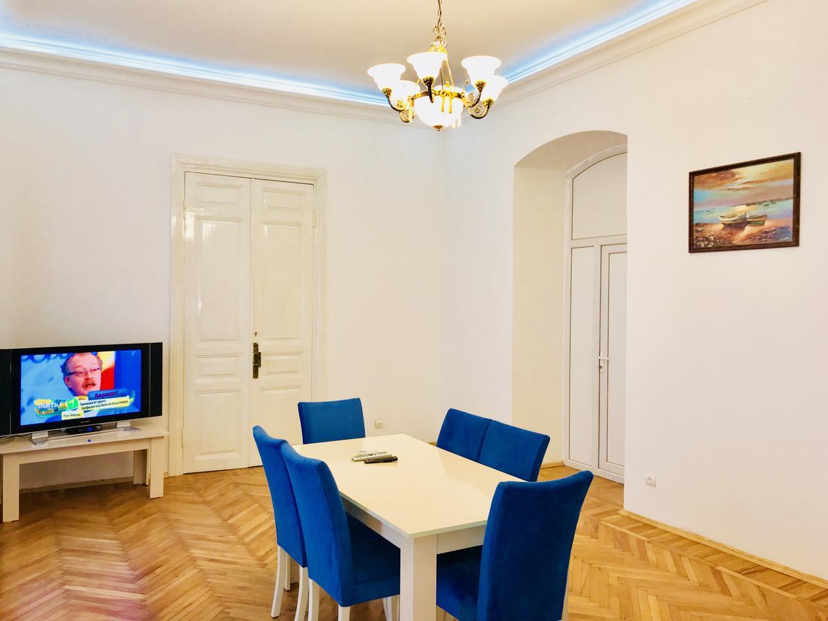 Check-In Apartment Near Fountain Square Vidadi Str Baku Exterior foto